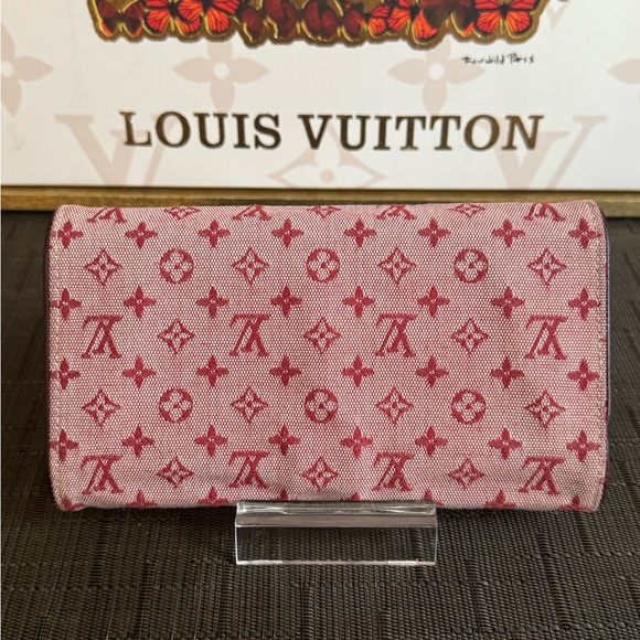 Lovely Louis Vuitton Burgundy Mini Lin Long Trifold Wallet - Picture 3 of 16